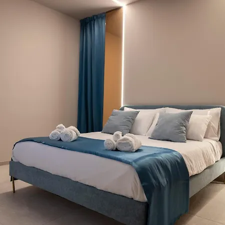 아파트 Alexandradesignsuite -eleganza A Due Passi Dal Centro *