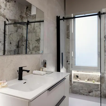 Appartement Alexandradesignsuite -eleganza A Due Passi Dal Centro Carpi