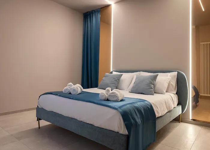 아파트 Alexandradesignsuite -eleganza A Due Passi Dal Centro *