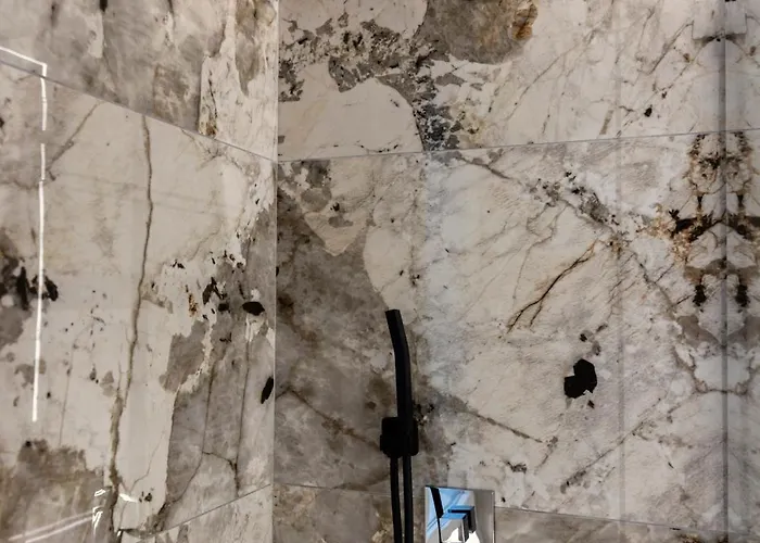 Alexandradesignsuite -eleganza A Due Passi Dal Centro * Carpi